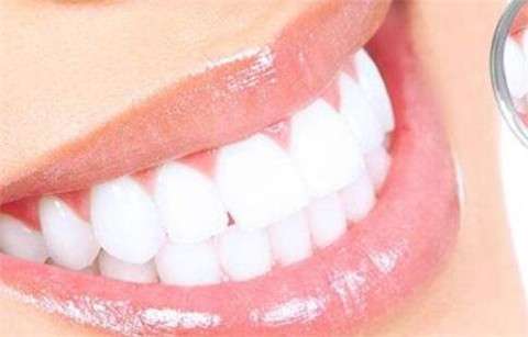 从丑牙到美牙，全瓷牙贴面让你惊艳变身！